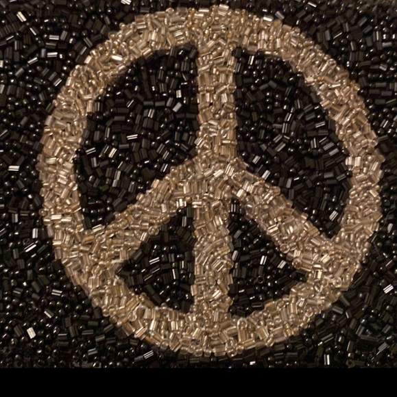 Beaded bag with Silver Peace sign - Picture 3 of 3